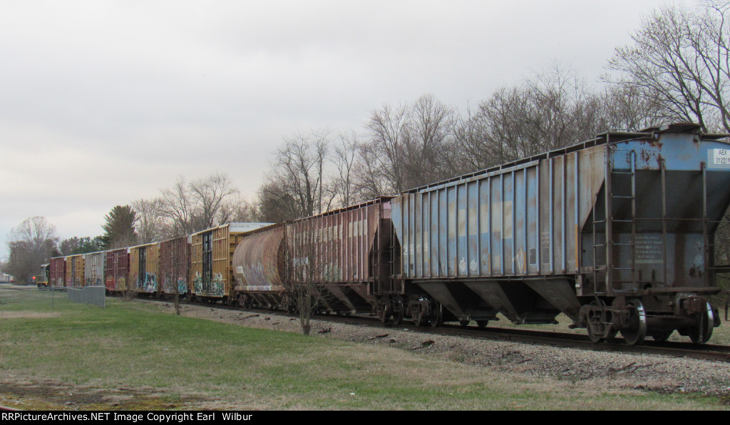 Ohio South Central Railroad (OSCR) train